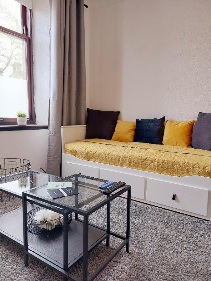 Modern & Bright, G/F, 1Br Apt. Real Hidden Gem Apartment Hamilton Exterior photo